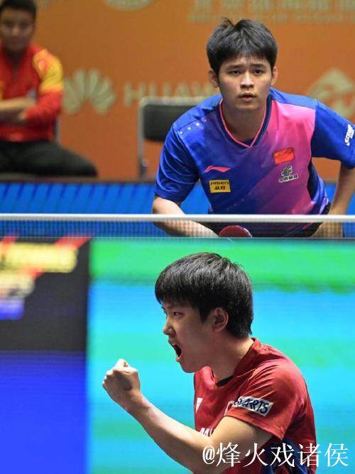 世乒联总决赛男单半决赛:张本智和VS林诗栋 集锦 世乒联总决赛男单半决赛:张本智和VS林诗栋 集锦